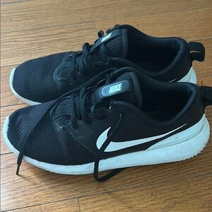 Nike Kids Black and White golf shoes